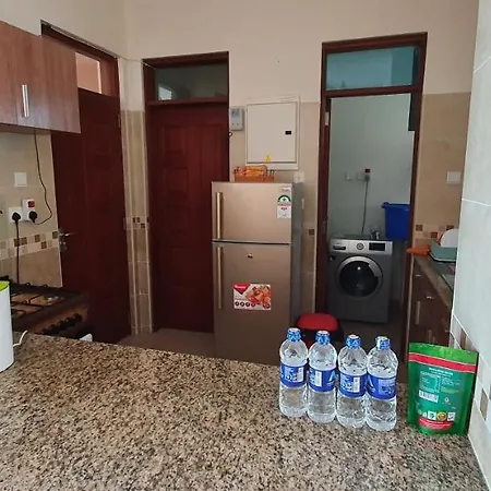 Penthouse Five - The Beautiful 3Br En-Suite Apt Mombasa Exterior photo