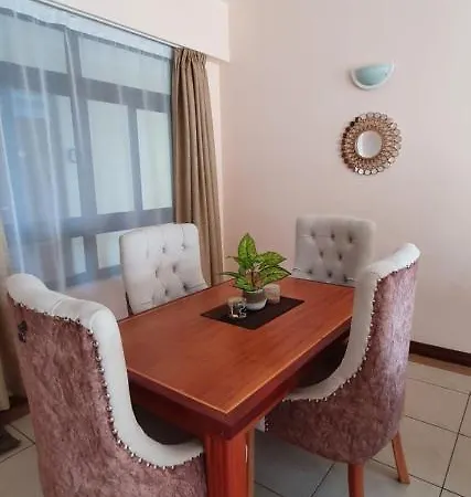 Penthouse Five - The Beautiful 3Br En-Suite Apt Mombasa Exterior photo