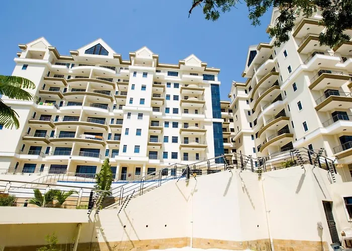 Penthouse Five - The Beautiful 3Br En-Suite Apt